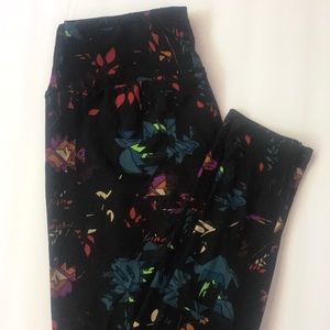 Gently used LuLaRoe OS leggings